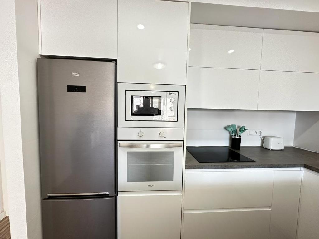 Arenales Del Sol Beach Apartment *